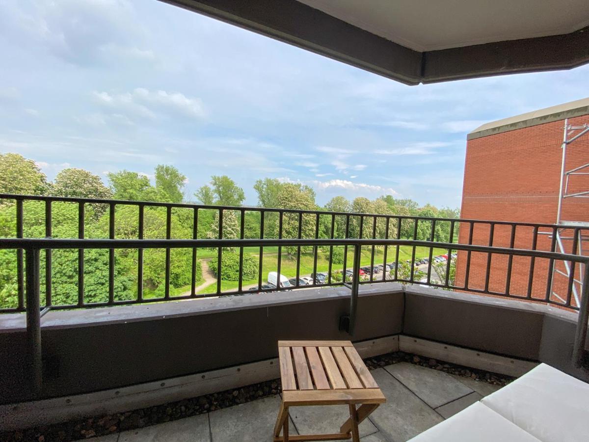 Schoene Wohnung Mit Rheinblick/Duesseldorf/Neuss/Messe Ngoại thất bức ảnh